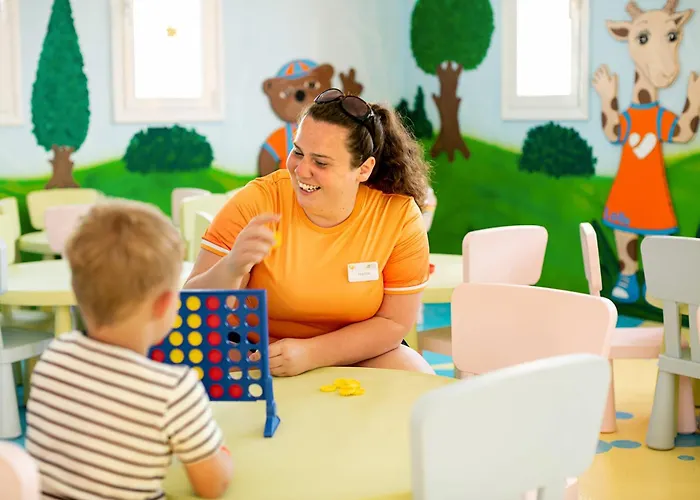 Cyprotel מלון פליראקי